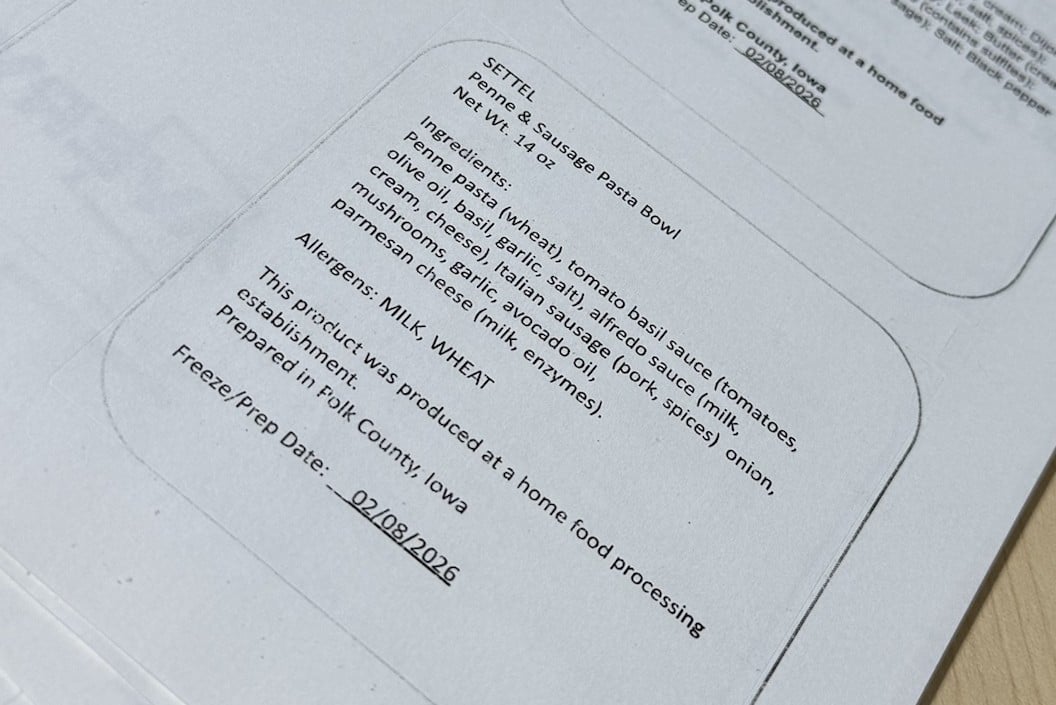 A printed Settel product label listing ingredients, allergens and prep date